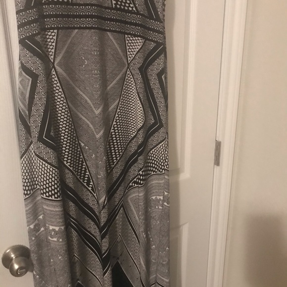 Gorgeous sheer black and white Aztec print dress - Picture 2 of 4